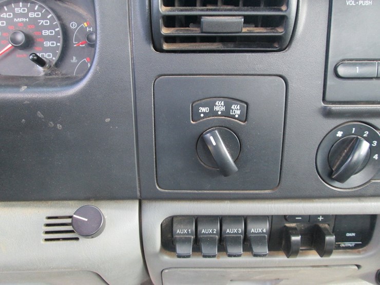 2006-ford-f350-image-34