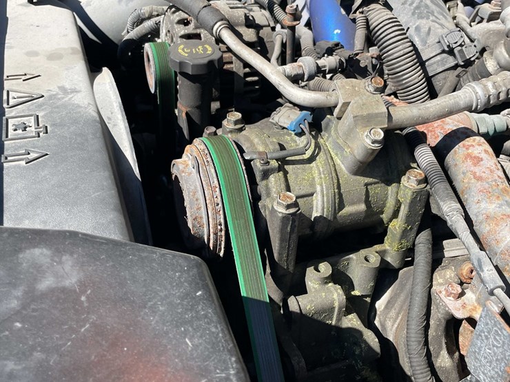#7046-•-2005-chevrolet-duramax-(has-wi-title)-image-75