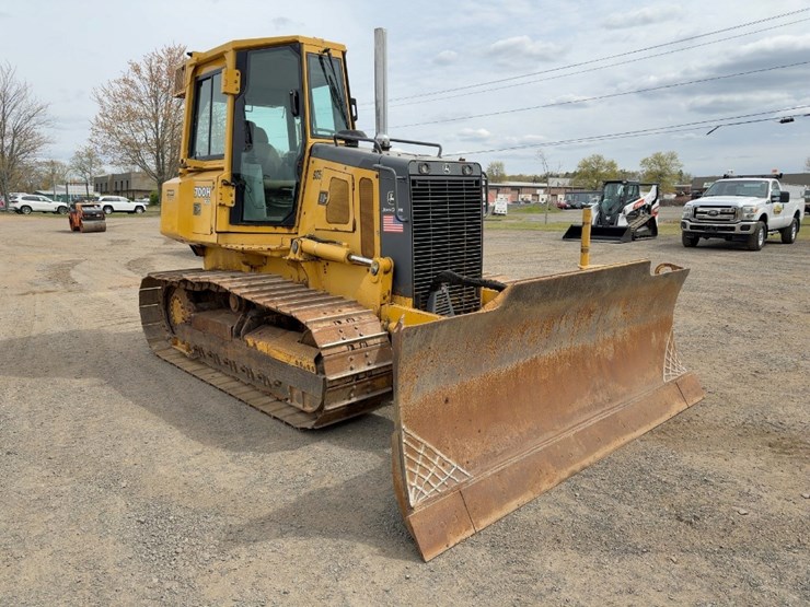 2002-deere-700h-xlt-image-7