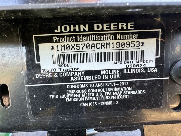 2024-john-deere-x570-image-14