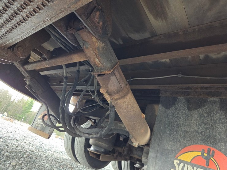 2006-trail-eze-te-70-ht-image-38