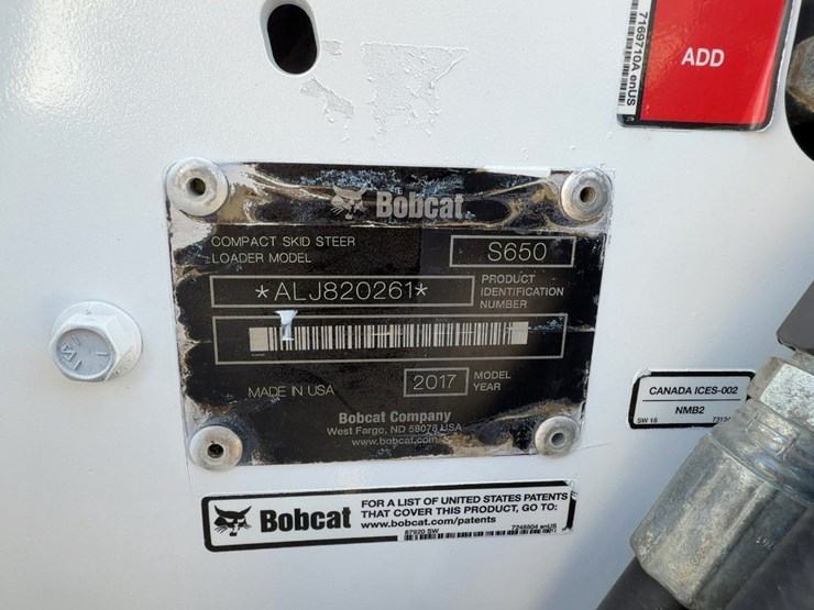 2017-bobcat-s650-image-24