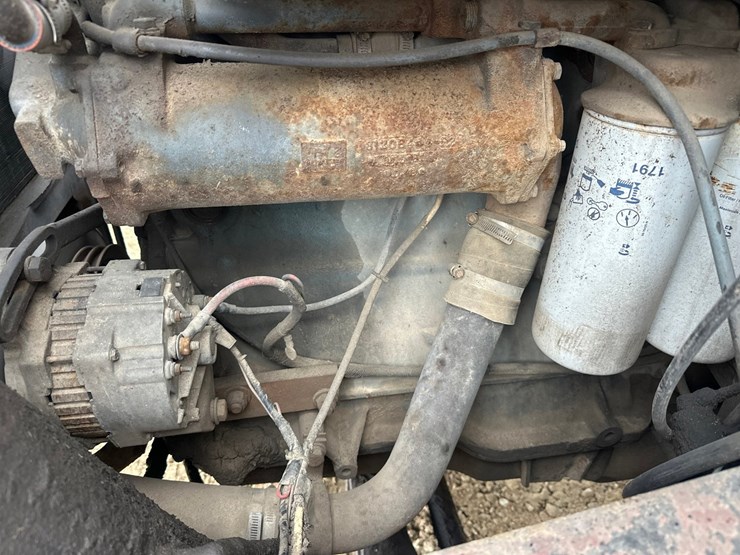 1983-mack-dm686s-image-30