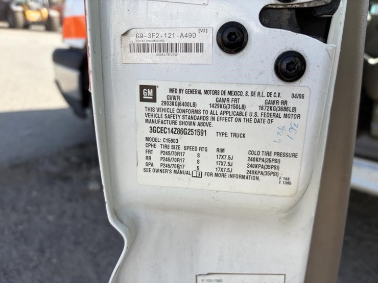 2006-chevrolet-silverado-1500-image-16