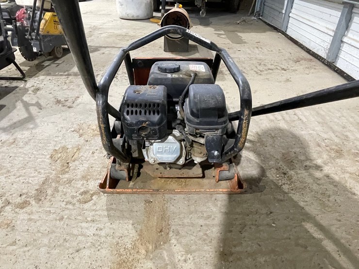 #5013-•-mbw-gp2000-gas-powered-plate-compactor-image-4