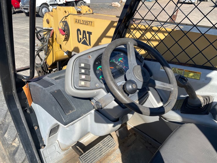 caterpillar-th350b-image-25