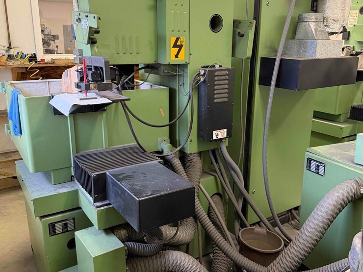 agie-250-wire-edm-image-11
