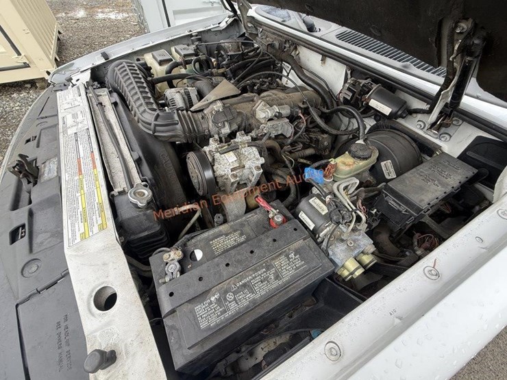 1995-ford-explorer-xlt-image-15