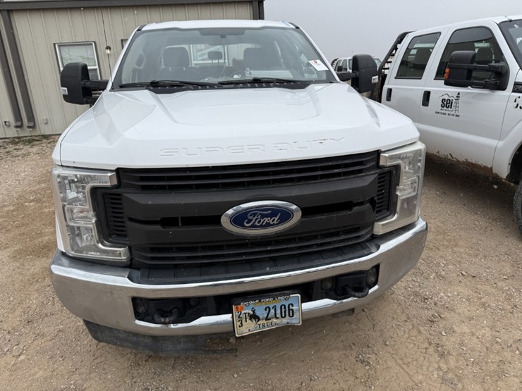 2019-ford-f250-image-2