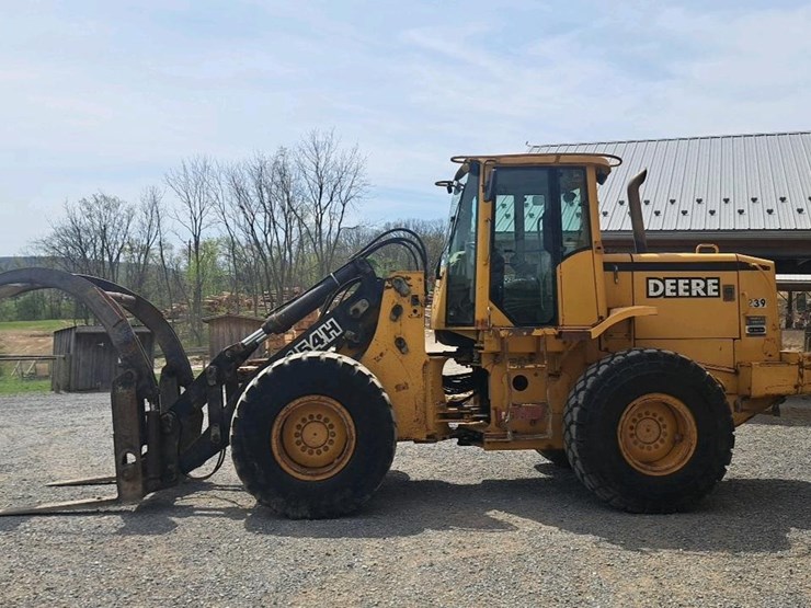 2002-deere-tc54h-image-2