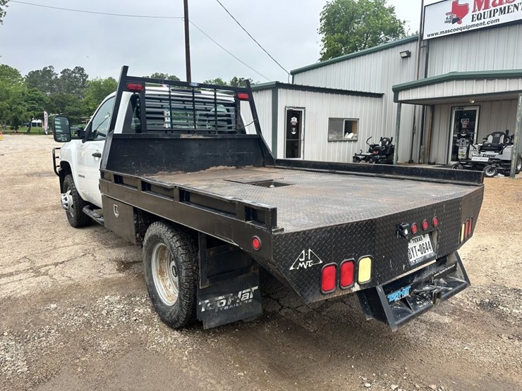 2013-chevrolet-3500hd-image-7