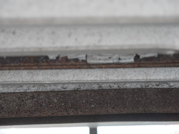 #142-•-1999-exiss-3-slant-aluminum-6-horse-capacity-trailer-image-73