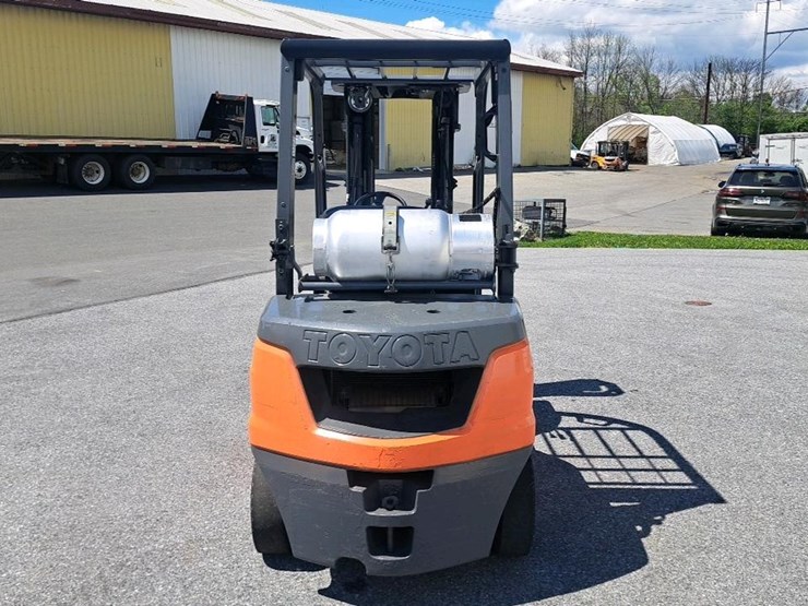 2020-toyota-8fgu25-image-4