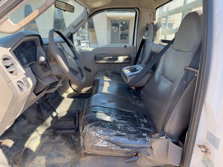 2009-ford-f350-xl-image-18