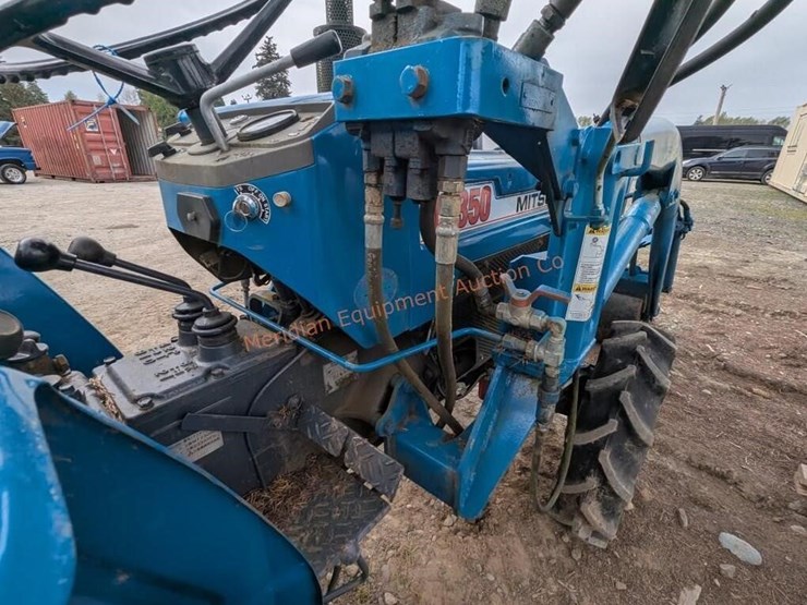 mitsubishi-d2350-image-14