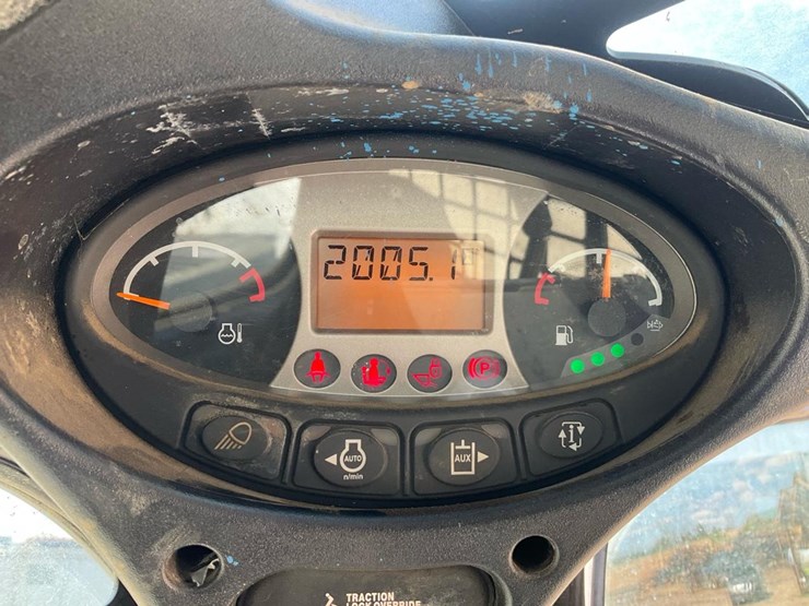 2021-bobcat-t870-image-74