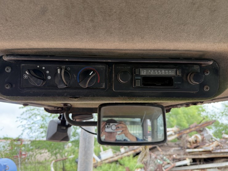 2007-case-1150k-image-13