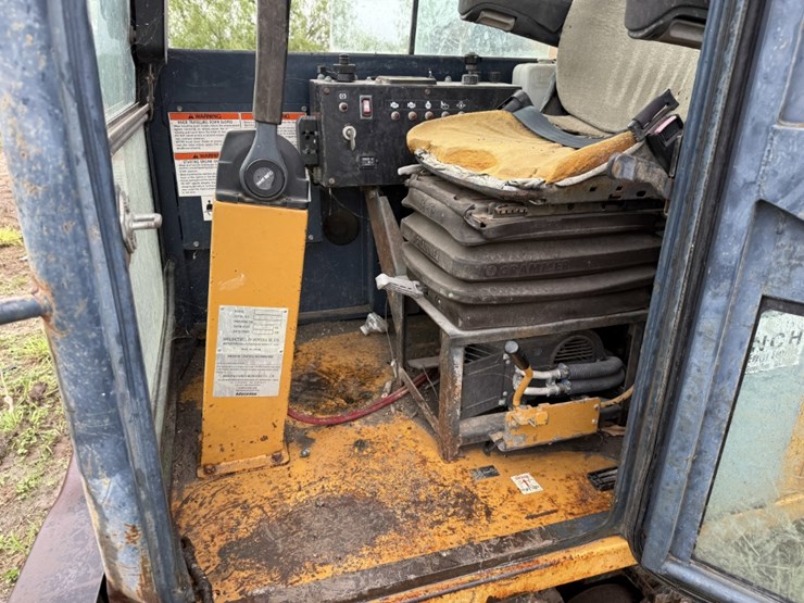 2012-caterpillar-c4.4-image-9