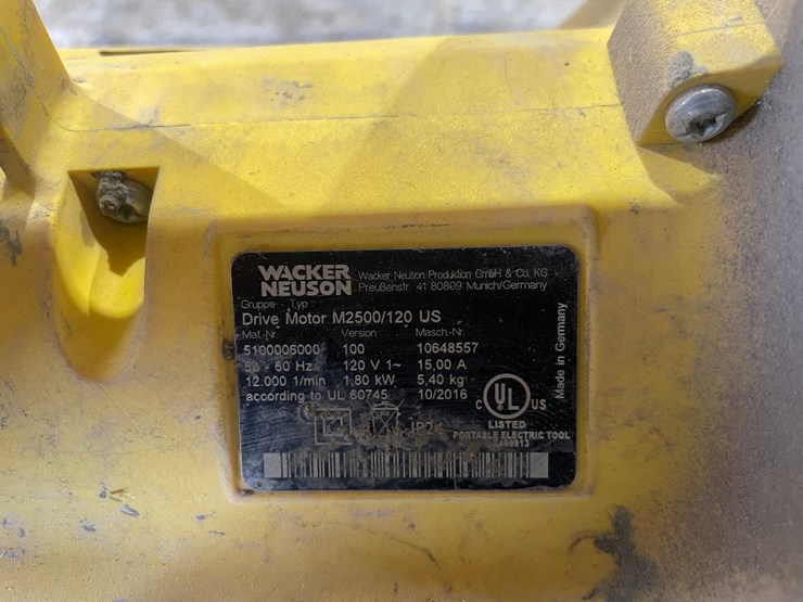 #5066-•-wacker-neuson-concrete-vibrator-image-7
