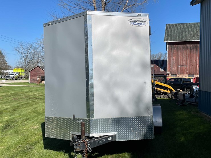 #7150-•-2020-continental-cargo-enclosed-trailer-image-2
