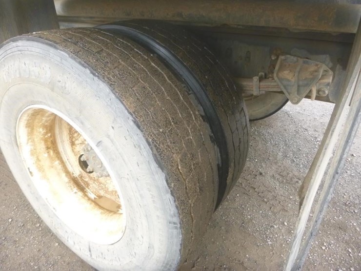 2012-international-durastar-4300-image-21