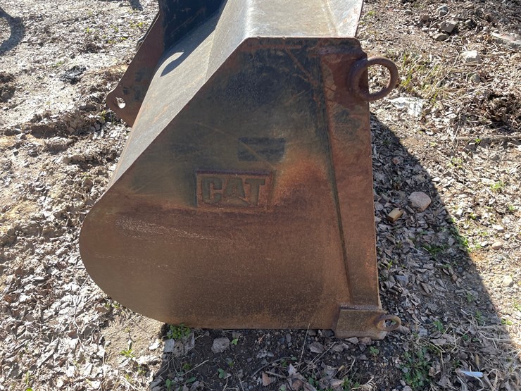 caterpillar-th350b-image-13