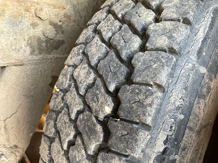 1996-cummins-m11-image-60