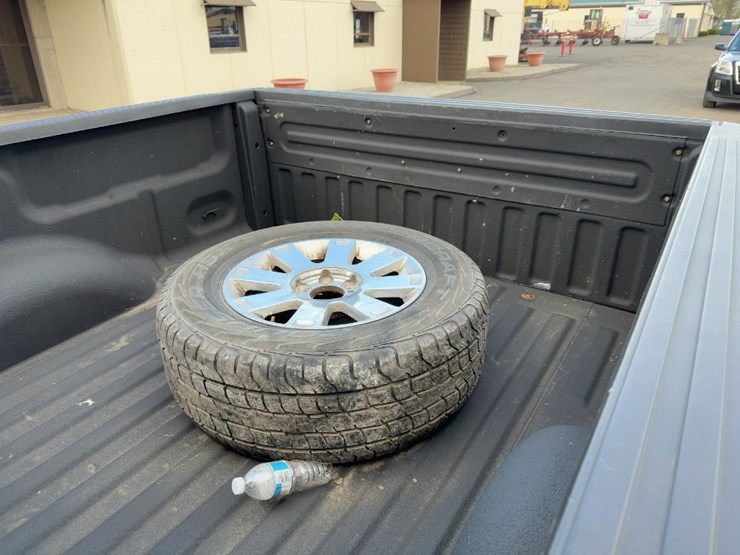 2012-ford-f150-lariat-image-12