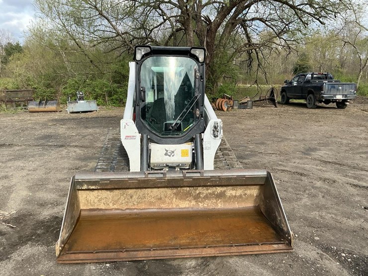 2024-bobcat-t770-image-8