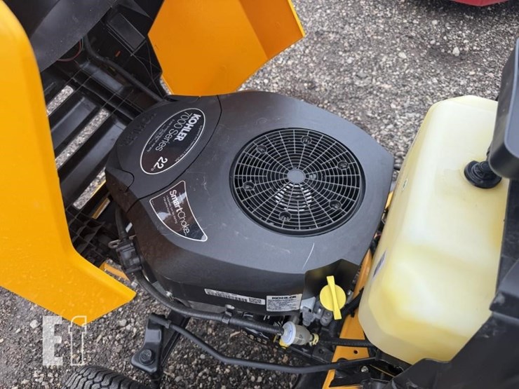 2017-cub-cadet-xt2-lx42-image-7