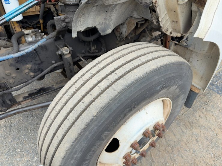 2005-ford-f650xl-image-10