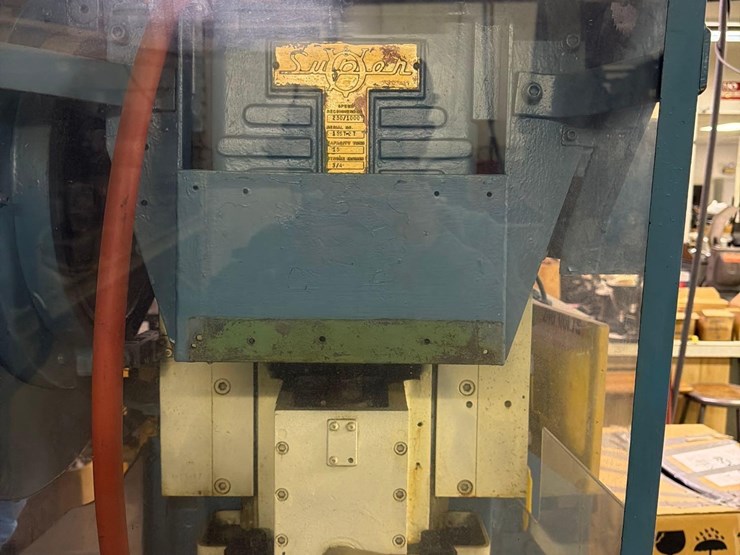 v&o-super-15-ton-vertical-stamping-press-image-10