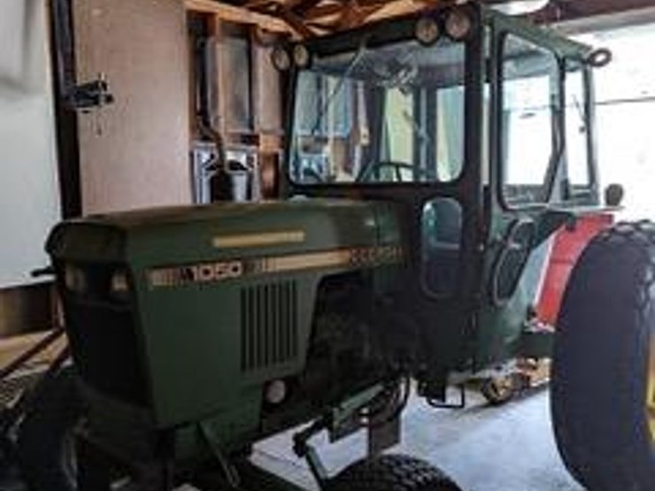 1984-john-deere-1050-image-1