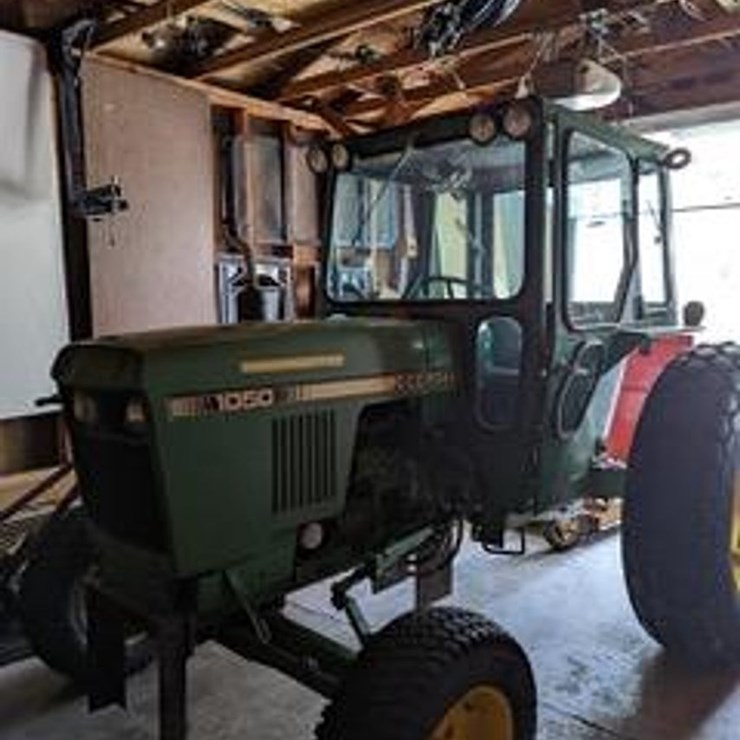 1984 JOHN DEERE 1050