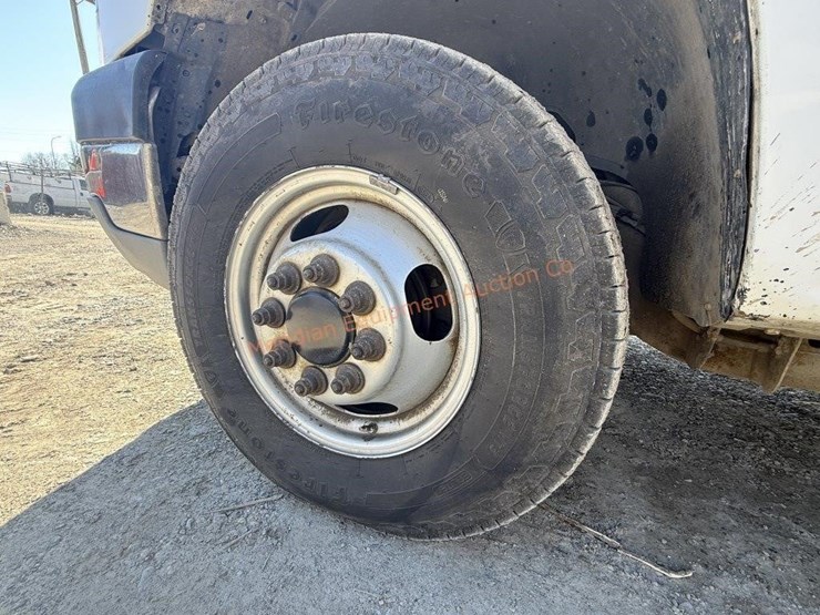 2005-chevrolet-silverado-3500-image-11