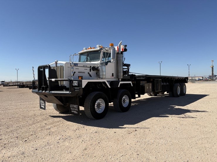 2005-kenworth-c500b-image-3