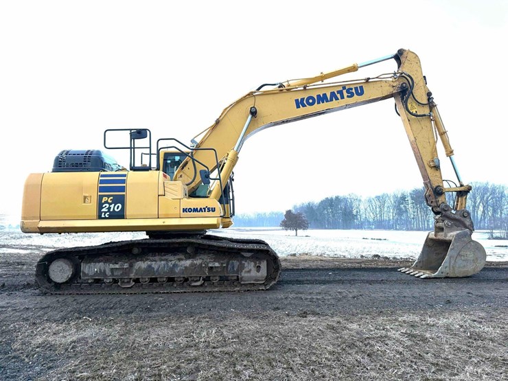 2018-komatsu-pc210-lc-11-image-4