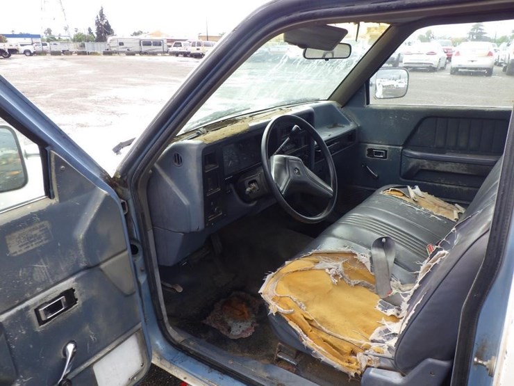 1988-dodge-dakota-image-5