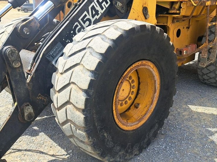 2002-deere-tc54h-image-36