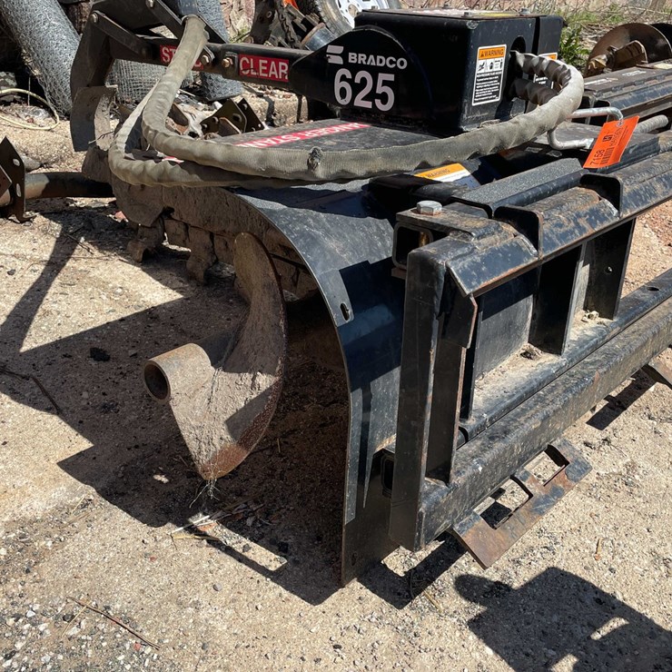 #7158 • Bradco 625 Trencher