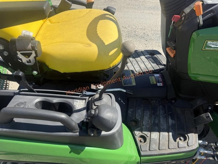 john-deere-1025r-image-37