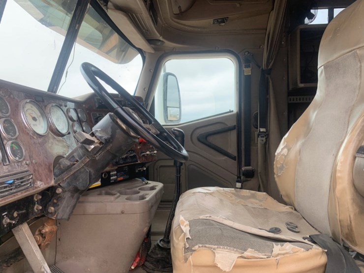 2007-international-9900i-image-8