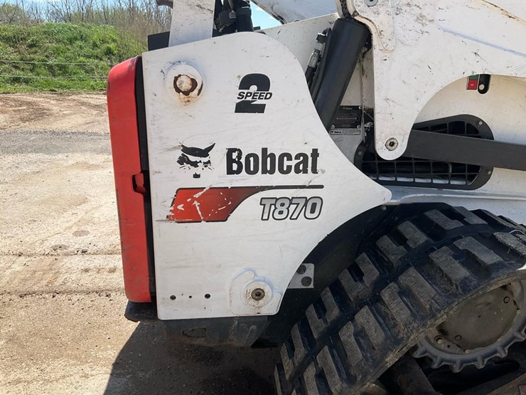 2021-bobcat-t870-image-50