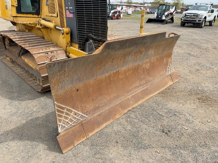 2002-deere-700h-xlt-image-8