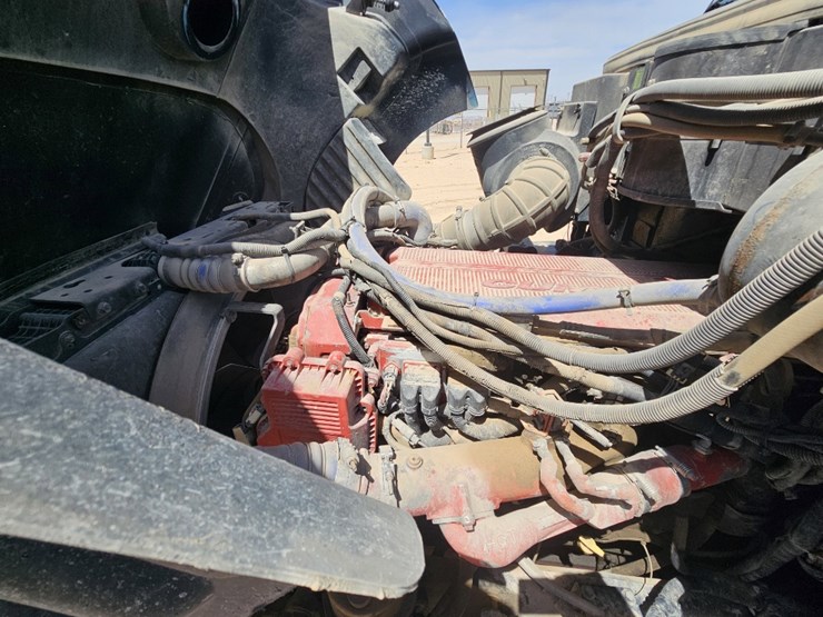 2011-peterbilt-387-image-5