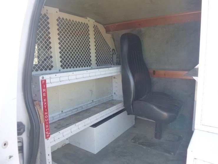 2006-ford-e350-image-14