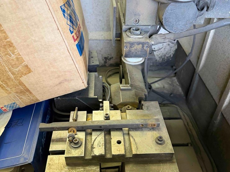 agie-250-wire-edm-image-10