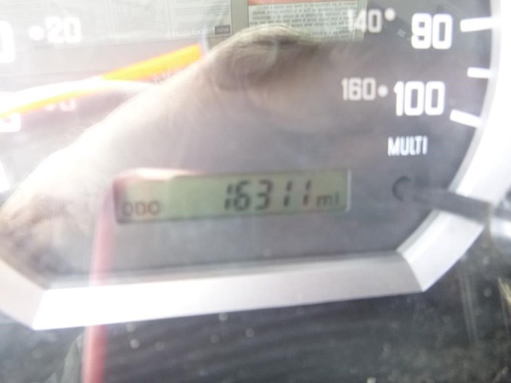 2023-isuzu-nrr-image-22