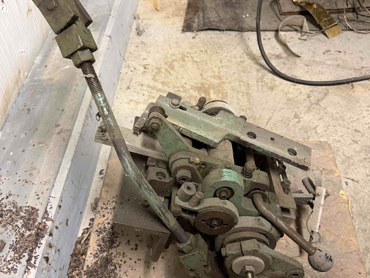 v&o-15-ton-vertical-press-image-18