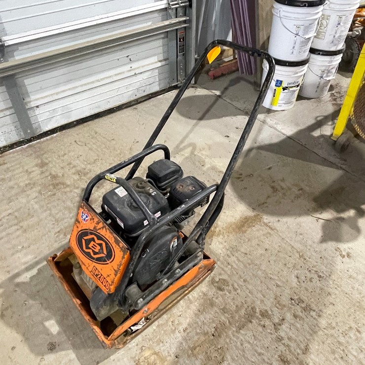 #5013 • MBW GP2000 Gas Powered Plate Compactor